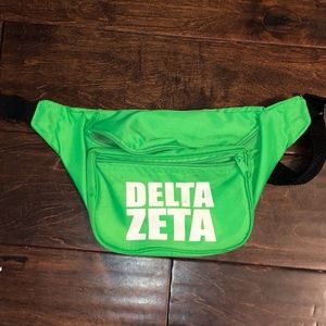 Delta Zeta Fanny pack